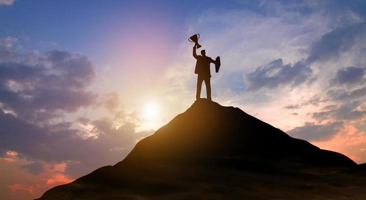 victory-businessman-with-trophy-on-top-of-mountain-success-achieving-goal-leadership-career-winner-and-business-achievement-concept-free-photo %